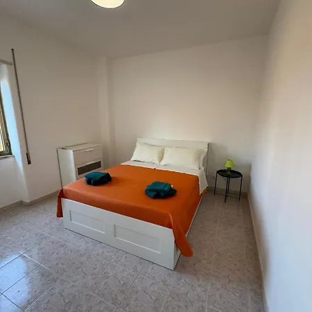 Spacious And Bright In - * 카타니아