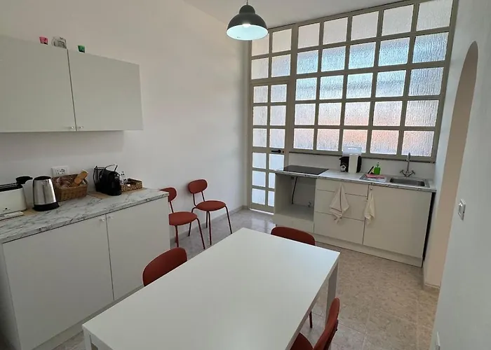 Spacious And Bright In - * Catania