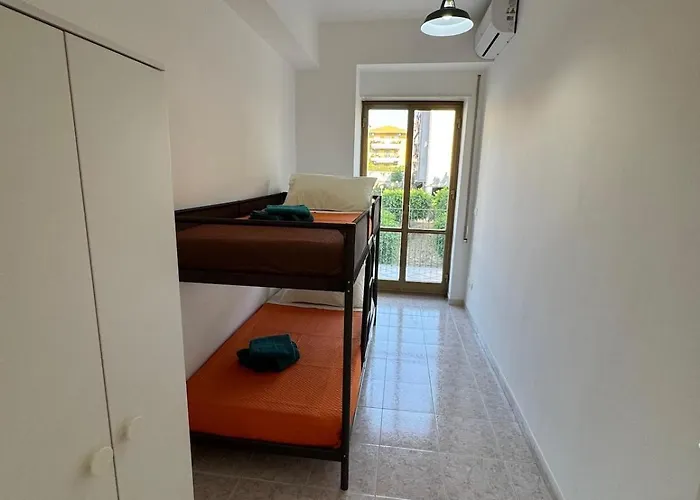 Spacious And Bright In - Apartment Catania